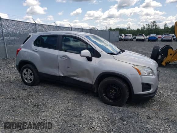 2015 Chevrolet Trax LS с VIN 3GNCJKSB6FL191348, выставлен на аукционе Copart как лот 65991505 с пробегом 233 593 миль миль и Списание • Salvage title. История ставок и продаж доступна на DreamBid. Изображение 4.