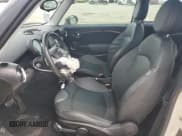 ✅ 2007 MINI Hardtop S • VIN: WMWMF735X7TV31390 • Lot: 66216415. Listed on Copart with 127,399 mi. Free auction sales archive from the USA and detailed vehicle history report at DreamBid. Image 7.