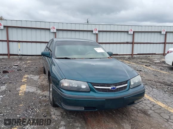 ✅ 2000 Chevrolet Impala LS • VIN: 2G1WH55K4Y9146776 • Lot: 43537251. Listed on IAAI with 151,580 mi. Free auction sales archive from the USA and detailed vehicle history report at DreamBid. Image 1.