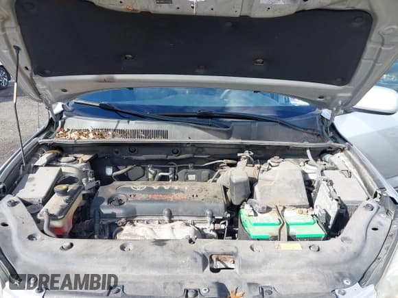 ✅ 2006 Toyota RAV4 Sport • VIN: JTMBD32V666008892 • Lot: 43569486. Listed on IAAI with 130,000 mi. Free auction sales archive from the USA and detailed vehicle history report at DreamBid. Image 10.