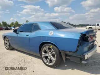 2020 Dodge Challenger R/T z VIN 2C3CDZBT9LH206810, wystawiony jako Copart lot #81947315 z przebiegiem 103 097 mil mil oraz Szkoda całkowita • Salvage title. Historia ofert i sprzedaży dostępna na DreamBid. Obrazek 2.