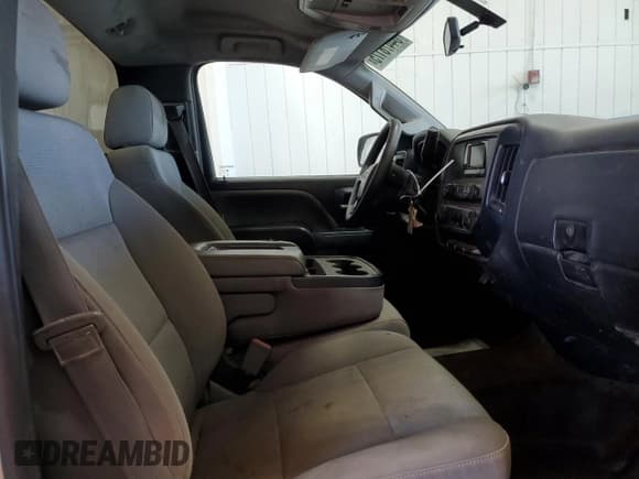 ✅ 2015 Chevrolet Silverado 2500HD Work Truck • VIN: 1GC0CUEGXFZ115245 • Lot: 64478175. Wystawiony na Copart z przebiegiem 253 326 mil. Bezpłatny archiwum sprzedaży aukcyjnych z USA i szczegółowy raport historii pojazdu na DreamBid. Zdjęcie 10.