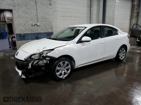 ✅ 2013 Mazda 3 i SV • VIN: JM1BL1TF4D1760583 • Lot: 91600805. Listed on Copart with 100,005 mi. Free auction sales archive from the USA and detailed vehicle history report at DreamBid. Image 1.