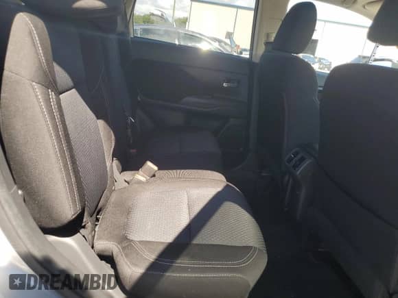 ✅ 2020 Mitsubishi Outlander ES • VIN: JA4AD2A39LZ045641 • Лот: 85865965. Опубликован ранее на Copart с пробегом 78 190 миль. Бесплатный доступ к архиву аукционных продаж из США и подробный отчёт об истории автомобиля на DreamBid. Изображение 10.