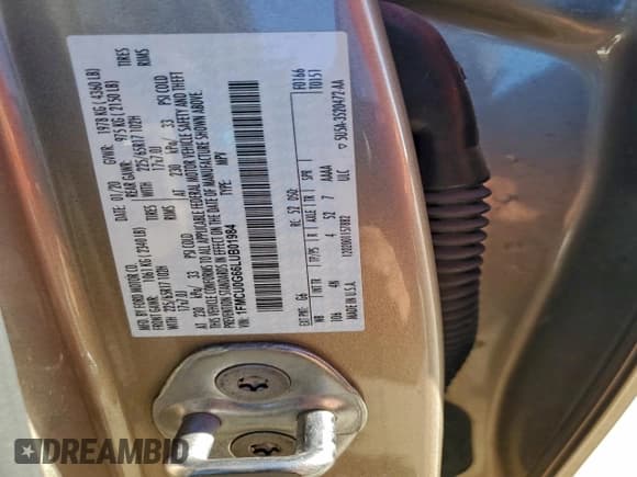 ✅ 2020 Ford Escape SE • VIN: 1FMCU0G66LUB01984 • Lot: 94532705. Listed on Copart with 89,973 mi. Free auction sales archive from the USA and detailed vehicle history report at DreamBid. Image 12.