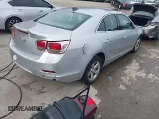 2016 Chevrolet Malibu LS z VIN 1G11B5SA9GF115925, wystawiony jako IAAI lot #43315728 z przebiegiem 108 708 mil mil oraz . Historia ofert i sprzedaży dostępna na DreamBid. Obrazek 4.