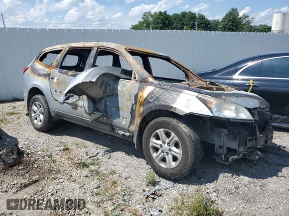 ✅ 2012 Chevrolet Traverse LS • VIN: 1GNKVEED7CJ220731 • Lot: 60208974. Wystawiony na Copart z przebiegiem Nie podano. Bezpłatny archiwum sprzedaży aukcyjnych z USA i szczegółowy raport historii pojazdu na DreamBid. Zdjęcie 4.