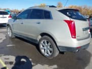 ✅ 2016 Cadillac SRX Premium Collection • VIN: 3GYFNDE39GS547156 • Лот: 43610109. Опубликован ранее на IAAI с пробегом 96 964 миль. Бесплатный доступ к архиву аукционных продаж из США и подробный отчёт об истории автомобиля на DreamBid. Изображение 3.
