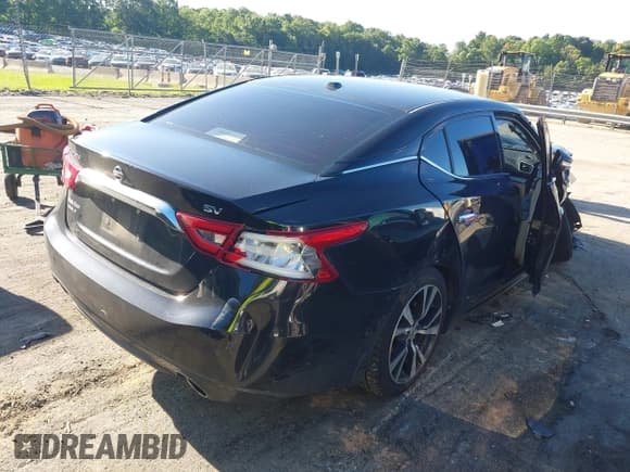 ✅ 2017 Nissan Maxima Platinum • VIN: 1N4AA6AP2HC448076 • Lot: 42513741. Wystawiony na IAAI z przebiegiem 156 641 mil. Bezpłatny archiwum sprzedaży aukcyjnych z USA i szczegółowy raport historii pojazdu na DreamBid. Zdjęcie 4.