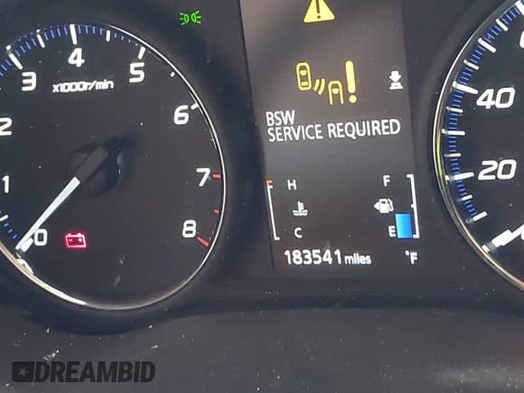 2018 Mitsubishi Outlander SE with VIN JA4AD3A35JZ063086, listed as a IAAI auction lot 42416527 with 183,541 mi miles and . Bid and sale history available at DreamBid. Image 15.