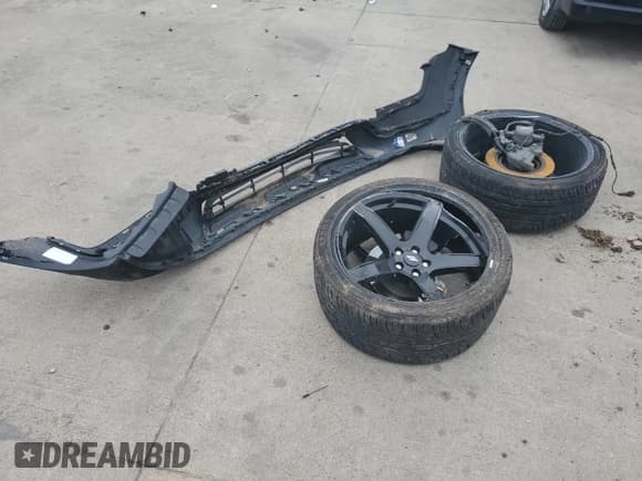 ✅ 2019 Dodge Challenger SXT • VIN: 2C3CDZAG1KH503721 • Lot: 39161073. Wystawiony na Copart z przebiegiem 101 819 mil. Bezpłatny archiwum sprzedaży aukcyjnych z USA i szczegółowy raport historii pojazdu na DreamBid. Zdjęcie 14.