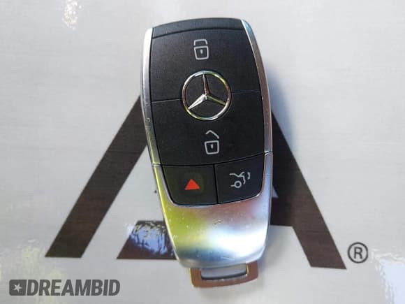 ✅ 2019 Mercedes-Benz C 43 AMG • VIN: 55SWF6EB9KU304940 • Lot: 43096578. Listed on IAAI with 50,441 mi. Free auction sales archive from the USA and detailed vehicle history report at DreamBid. Image 11.