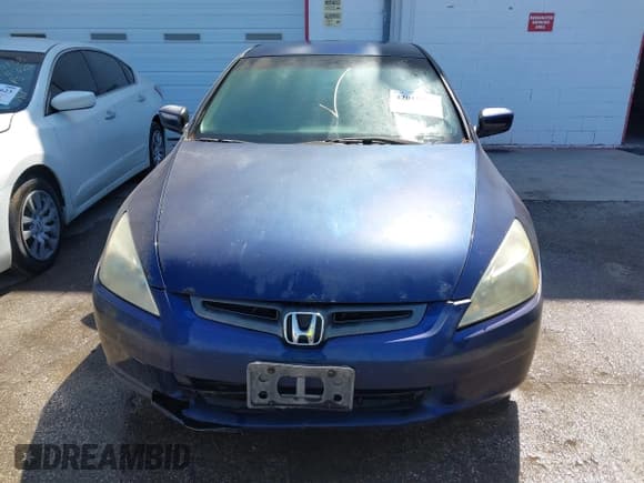 ✅ 2003 Honda Accord LX • VIN: 1HGCM66373A056992 • Lot: 42015579. Listed on IAAI with 202,840 mi. Free auction sales archive from the USA and detailed vehicle history report at DreamBid. Image 6.