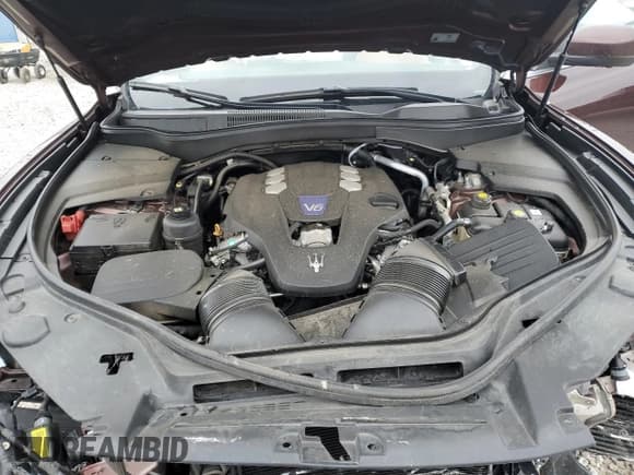 ✅ 2017 Maserati Levante S • VIN: ZN661YUL5HX264262 • Lot: 38750793. Wystawiony na Copart z przebiegiem Nie podano. Bezpłatny archiwum sprzedaży aukcyjnych z USA i szczegółowy raport historii pojazdu na DreamBid. Zdjęcie 12.