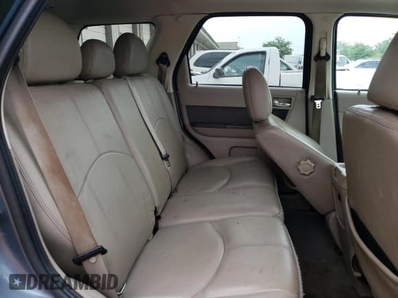 ✅ 2010 Mercury Mariner • VIN: 4M2CN9BG6AKJ17322 • Lot: 61141115. Listed on Copart with 296,537 mi. Free auction sales archive from the USA and detailed vehicle history report at DreamBid. Image 11.
