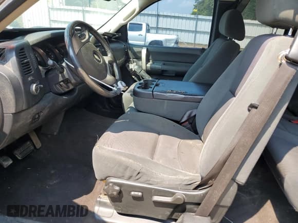 ✅ 2009 Chevrolet Silverado 2500HD LT • VIN: 1GCHK59KX9E127286 • Лот: 59384965. Опубликован ранее на Copart с пробегом 303 202 миль. Бесплатный доступ к архиву аукционных продаж из США и подробный отчёт об истории автомобиля на DreamBid. Изображение 7.