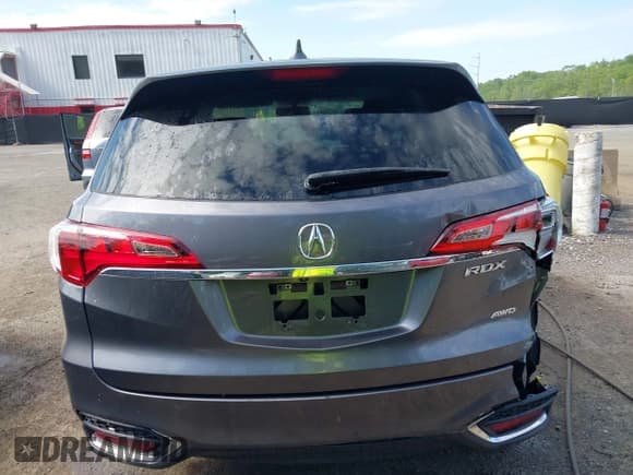 ✅ 2017 Acura RDX • VIN: 5J8TB4H30HL004820 • Lot: 42123232. Listed on IAAI with 178,795 mi. Free auction sales archive from the USA and detailed vehicle history report at DreamBid. Image 16.