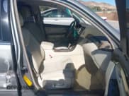 ✅ 2002 Lexus LS 430 • VIN: JTHBN30F220087286 • Lot: 43030610. Wystawiony na IAAI z przebiegiem 319 970 mil. Bezpłatny archiwum sprzedaży aukcyjnych z USA i szczegółowy raport historii pojazdu na DreamBid. Zdjęcie 5.