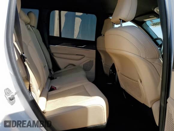 2023 Jeep Grand Cherokee Limited с VIN 1C4RJHBG4PC535418, выставлен на аукционе Copart как лот 70445865 с пробегом 27 652 миль миль и Чистый • Clean title. История ставок и продаж доступна на DreamBid. Изображение 11.