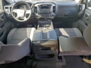 ✅ 2018 Chevrolet Silverado 1500 LT • VIN: 3GCPCREC9JG185398 • Lot: 93302655. Wystawiony na Copart z przebiegiem 91 661 mil. Bezpłatny archiwum sprzedaży aukcyjnych z USA i szczegółowy raport historii pojazdu na DreamBid. Zdjęcie 8.