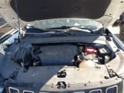 ✅ 2019 Jeep Compass Altitude • VIN: 3C4NJCBB7KT755879 • Lot: 41859510. Wystawiony na IAAI z przebiegiem 115 773 mil. Bezpłatny archiwum sprzedaży aukcyjnych z USA i szczegółowy raport historii pojazdu na DreamBid. Zdjęcie 10.