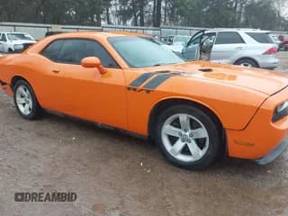 ✅ 2012 Dodge Challenger R/T Classic • VIN: 2C3CDYBT3CH117213 • Lot: 41241299. Wystawiony na IAAI z przebiegiem 125 730 mil. Bezpłatny archiwum sprzedaży aukcyjnych z USA i szczegółowy raport historii pojazdu na DreamBid. Zdjęcie 1.