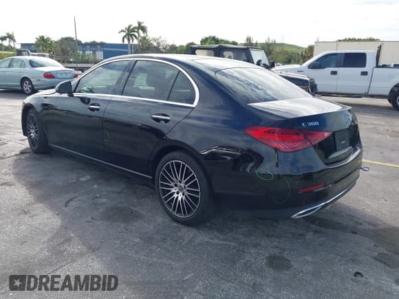 ✅ 2023 Mercedes-Benz C 300 • VIN: W1KAF4GB0PR070191 • Лот: 43621530. Опубликован ранее на IAAI с пробегом 35 749 миль. Бесплатный доступ к архиву аукционных продаж из США и подробный отчёт об истории автомобиля на DreamBid. Изображение 3.