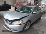 ✅ 2015 Volkswagen Passat SEL Premium • VIN: 1VWCT7A30FC117765 • Lot: 42246170. Wystawiony na IAAI z przebiegiem 132 693 mil. Bezpłatny archiwum sprzedaży aukcyjnych z USA i szczegółowy raport historii pojazdu na DreamBid. Zdjęcie 17.