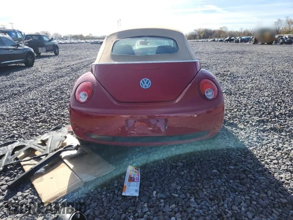 ✅ 2007 Volkswagen Beetle • VIN: 3VWRF31Y27M418883 • Lot: 92309565. Listed on Copart with 99,518 mi. Free auction sales archive from the USA and detailed vehicle history report at DreamBid. Image 6.