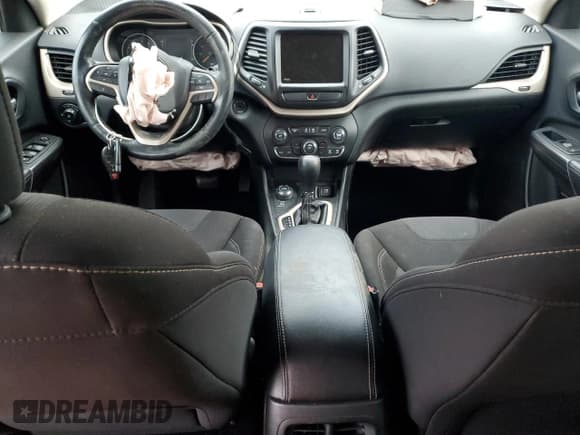 ✅ 2015 Jeep Cherokee Latitude • VIN: 1C4PJMCS9FW751992 • Lot: 93010215. Wystawiony na Copart z przebiegiem Nie podano. Bezpłatny archiwum sprzedaży aukcyjnych z USA i szczegółowy raport historii pojazdu na DreamBid. Zdjęcie 8.