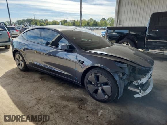 ✅ 2021 Tesla Model 3 Long Range • VIN: 5YJ3E1EBXMF853219 • Lot: 84820975. Wystawiony na Copart z przebiegiem 48 964 mil. Bezpłatny archiwum sprzedaży aukcyjnych z USA i szczegółowy raport historii pojazdu na DreamBid. Zdjęcie 4.