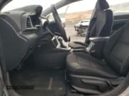 ✅ 2019 Hyundai Elantra SE • VIN: 5NPD74LF4KH487066 • Lot: 91587285. Listed on Copart with 97,600 mi. Free auction sales archive from the USA and detailed vehicle history report at DreamBid. Image 7.