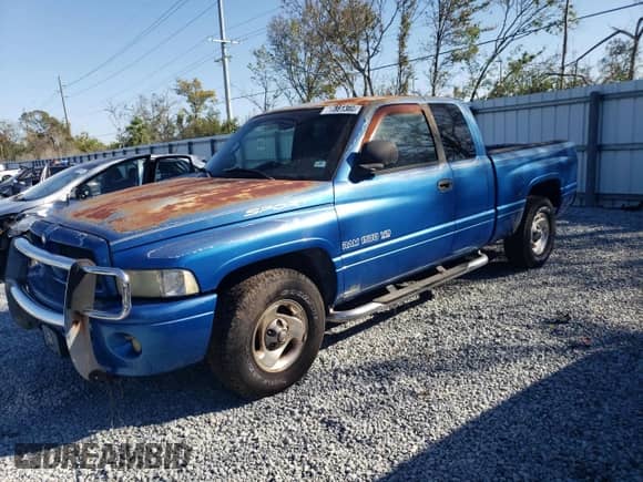 1999 Dodge 1500 с VIN 3B7HC13Z8XM531707, выставлен на аукционе Copart как лот 86138604 с пробегом 268 942 миль миль и Чистый • Clean title. История ставок и продаж доступна на DreamBid. Изображение 1.