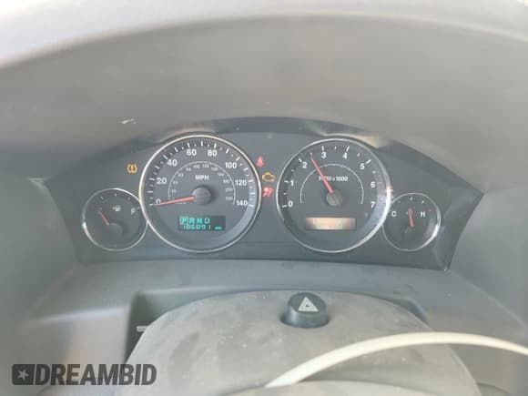 ✅ 2006 Jeep Commander • VIN: 1J8HH48K96C353474 • Lot: 86706875. Listed on Copart with 186,891 mi. Free auction sales archive from the USA and detailed vehicle history report at DreamBid. Image 9.