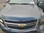 2020 Chevrolet Tahoe LT z VIN 1GNSKBKC7LR117538, wystawiony jako Copart lot #82119935 z przebiegiem 100 701 mil mil oraz Czysty tytuł • Clean title. Historia ofert i sprzedaży dostępna na DreamBid. Obrazek 12.