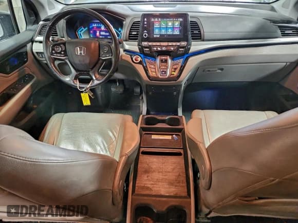 ✅ 2018 Honda Odyssey Elite • VIN: 5FNRL6H91JB071960 • Лот: 94551925. Опубликован ранее на Copart с пробегом 108 854 миль. Бесплатный доступ к архиву аукционных продаж из США и подробный отчёт об истории автомобиля на DreamBid. Изображение 8.