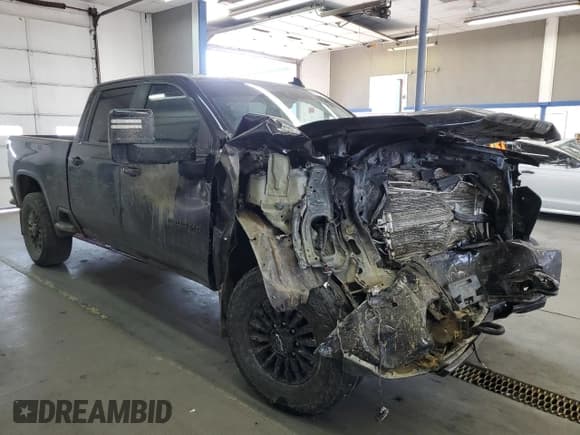 ✅ 2021 Chevrolet Silverado 2500HD LTZ • VIN: 1GC4YPEY0MF170850 • Лот: 70945795. Опубликован ранее на Copart с пробегом Не указан. Бесплатный доступ к архиву аукционных продаж из США и подробный отчёт об истории автомобиля на DreamBid. Изображение 4.