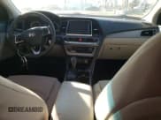 ✅ 2018 Hyundai Sonata SE • VIN: 5NPE24AF9JH668782 • Лот: 37166123. Опубликован ранее на Copart с пробегом 90 015 миль. Бесплатный доступ к архиву аукционных продаж из США и подробный отчёт об истории автомобиля на DreamBid. Изображение 8.