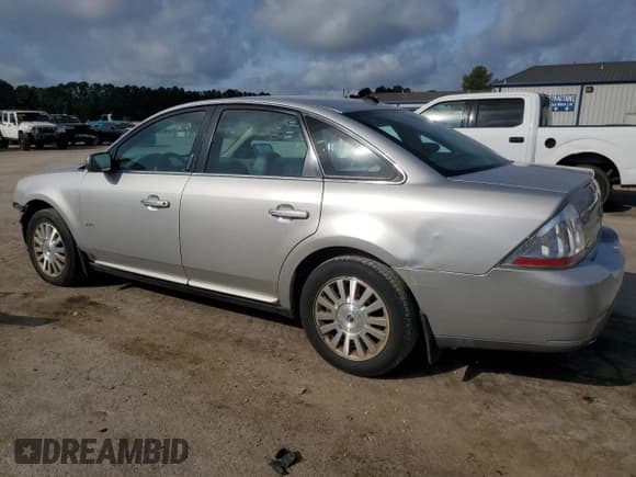 ✅ 2008 Mercury Sable • VIN: 1MEHM40W38G621379 • Лот: 54855085. Опубликован ранее на Copart с пробегом 107 443 миль. Бесплатный доступ к архиву аукционных продаж из США и подробный отчёт об истории автомобиля на DreamBid. Изображение 2.