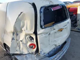 ✅ 2010 Chevrolet HHR LS • VIN: 3GCAAADB2AS588321 • Lot: 41466603. Listed on IAAI with 223,301 mi. Free auction sales archive from the USA and detailed vehicle history report at DreamBid. Image 6.