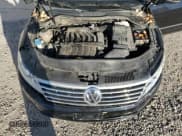 ✅ 2013 Volkswagen CC Executive • VIN: WVWGU7ANXDE527817 • Lot: 85360175. Listed on Copart with 179,122 mi. Free auction sales archive from the USA and detailed vehicle history report at DreamBid. Image 11.