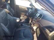 ✅ 2017 Jeep Cherokee Limited • VIN: 1C4PJMDS8HW557696 • Lot: 43406022. Wystawiony na IAAI z przebiegiem 71 160 mil. Bezpłatny archiwum sprzedaży aukcyjnych z USA i szczegółowy raport historii pojazdu na DreamBid. Zdjęcie 5.