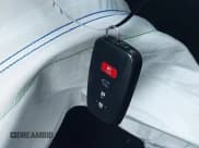 ✅ 2020 Toyota Highlander Hybrid XLE • VIN: 5TDGBRCHXLS500442 • Lot: 43152086. Wystawiony na IAAI z przebiegiem 150 997 mil. Bezpłatny archiwum sprzedaży aukcyjnych z USA i szczegółowy raport historii pojazdu na DreamBid. Zdjęcie 11.