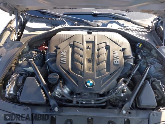 ✅ 2014 BMW 5 Series 550i • VIN: WBAKN9C52ED000911 • Lot: 41762042. Listed on IAAI with 88,240 mi. Free auction sales archive from the USA and detailed vehicle history report at DreamBid. Image 10.