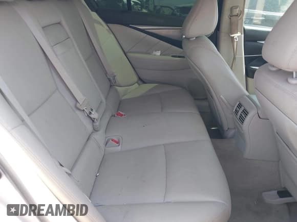 ✅ 2017 Infiniti Q50 Premium • VIN: JN1EV7AP0HM736309 • Lot: 42278943. Listed on IAAI with 100,117 mi. Free auction sales archive from the USA and detailed vehicle history report at DreamBid. Image 8.