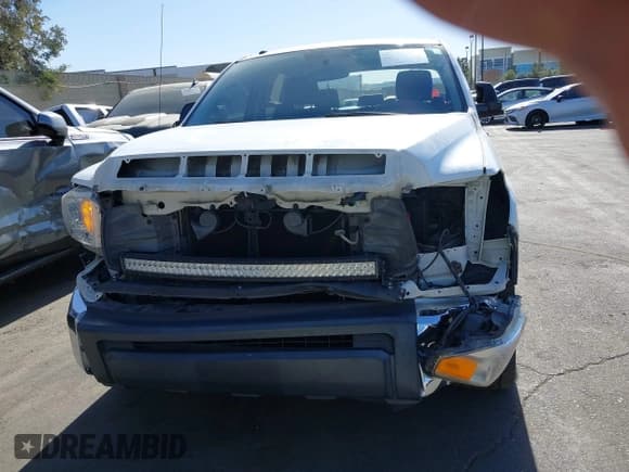 ✅ 2016 Toyota Tundra SR5 • VIN: 5TFEM5F15GX105819 • Lot: 41297645. Listed on IAAI with 85,550 mi. Free auction sales archive from the USA and detailed vehicle history report at DreamBid. Image 13.