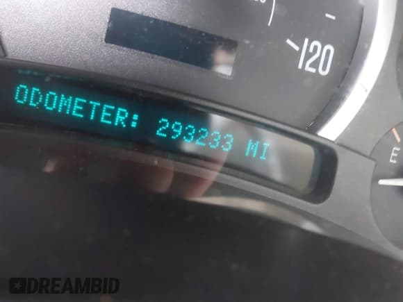 ✅ 2004 Cadillac Escalade ESV • VIN: 3GYFK66N14G313225 • Лот: 41433052. Опубликован ранее на IAAI с пробегом 239 233 миль. Бесплатный доступ к архиву аукционных продаж из США и подробный отчёт об истории автомобиля на DreamBid. Изображение 16.