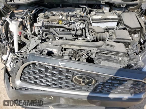 ✅ 2024 Toyota Corolla Cross XLE • VIN: 7MUDAAAG0RV101085 • Лот: 82064035. Опубликован ранее на Copart с пробегом 20 936 миль. Бесплатный доступ к архиву аукционных продаж из США и подробный отчёт об истории автомобиля на DreamBid. Изображение 12.