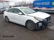 ✅ 2015 Hyundai Sonata Sport • VIN: 5NPE34AF1FH136995 • Lot: 43670248. Wystawiony na IAAI z przebiegiem 112 374 mil. Bezpłatny archiwum sprzedaży aukcyjnych z USA i szczegółowy raport historii pojazdu na DreamBid. Zdjęcie 1.