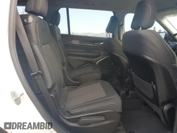 ✅ 2022 Jeep Grand Cherokee Laredo • VIN: 1C4RJKAG2N8564897 • Lot: 65540515. Listed on Copart with 58,196 mi. Free auction sales archive from the USA and detailed vehicle history report at DreamBid. Image 11.